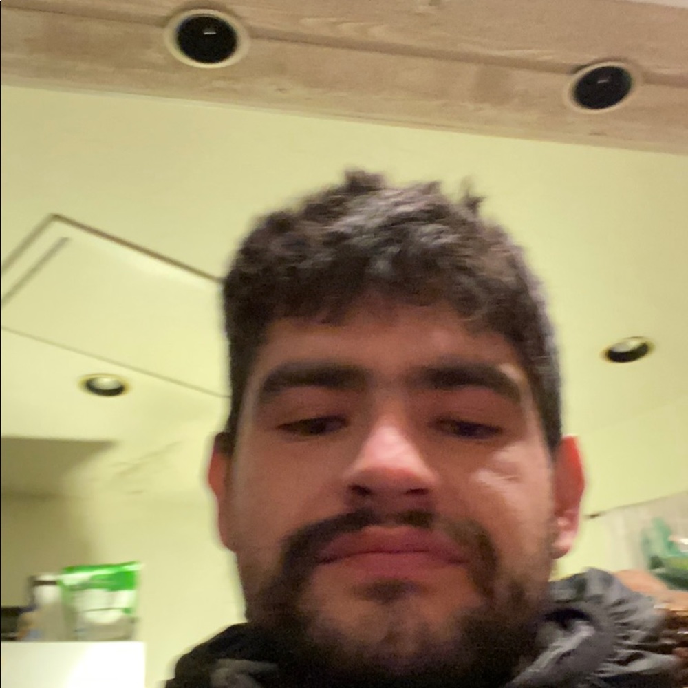 Meet your Posher, Alejandro